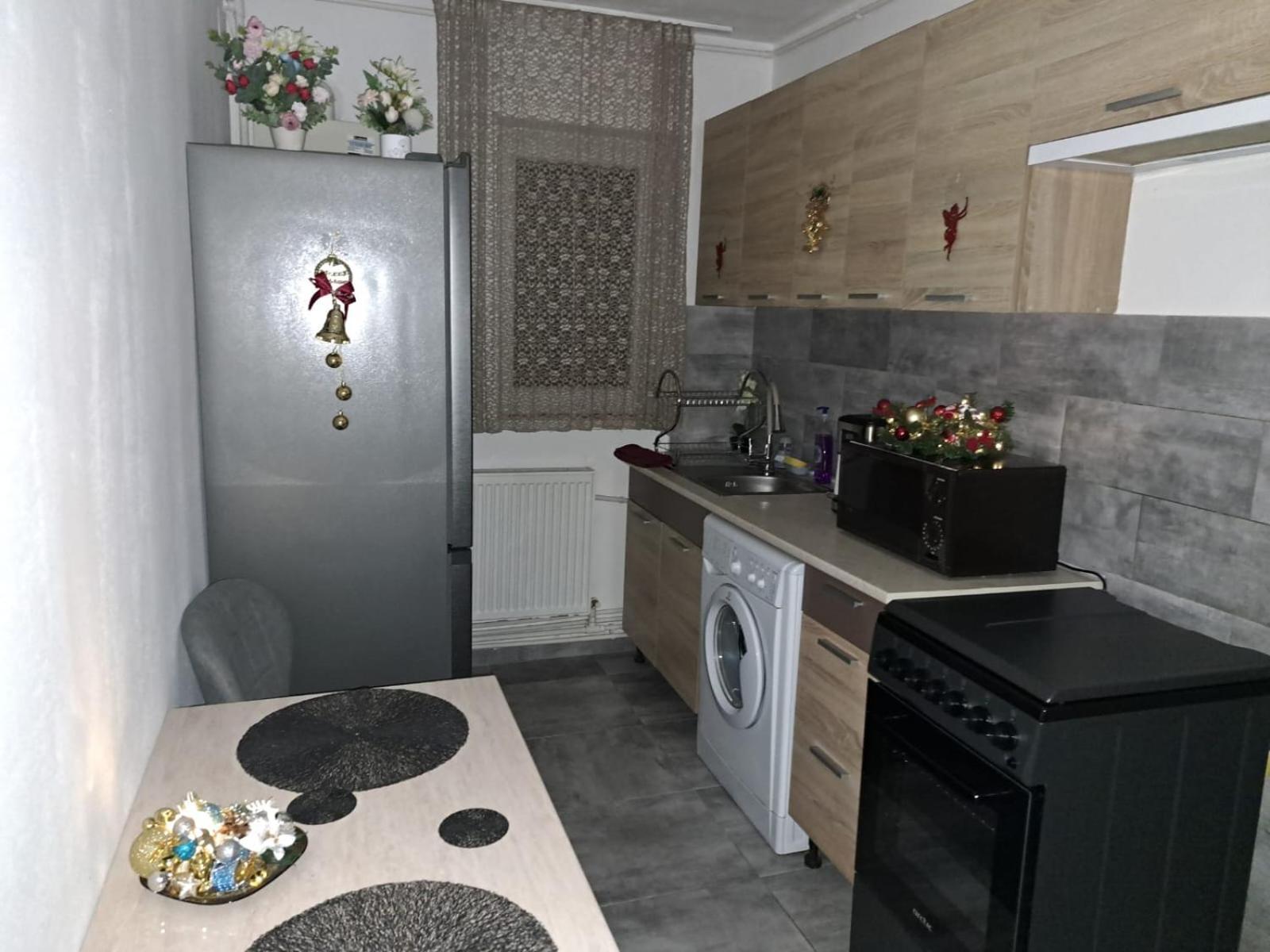 Apartament La Flo Hunedoara Exterior photo