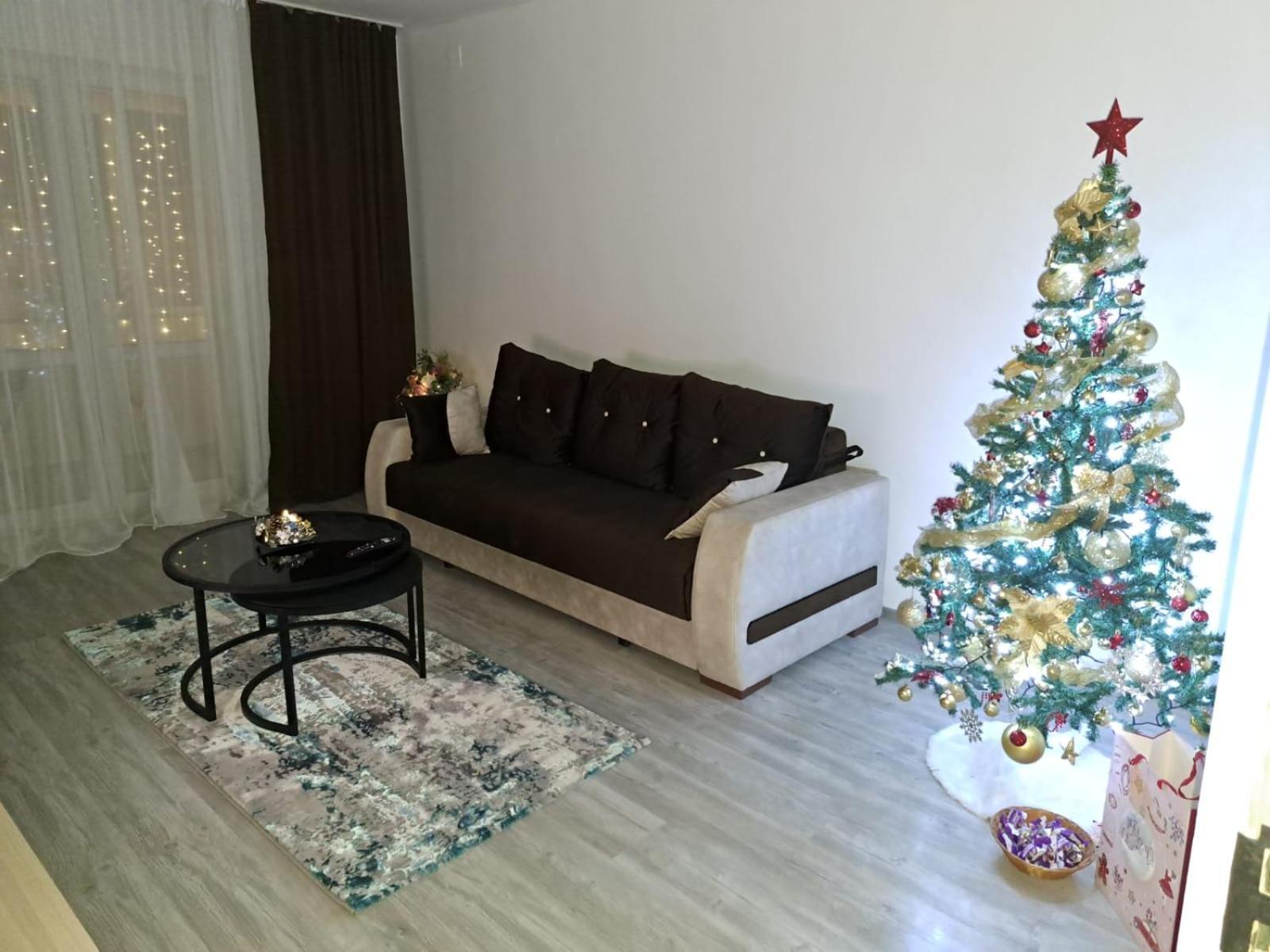 Apartament La Flo Hunedoara Exterior photo